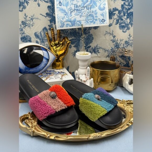 🆕 KURT GEIGER LONDON 🧿 NWOB Meena Teddy Slide, Rainbow Sherpa - Sz 38.5 US 8 - Picture 3 of 13